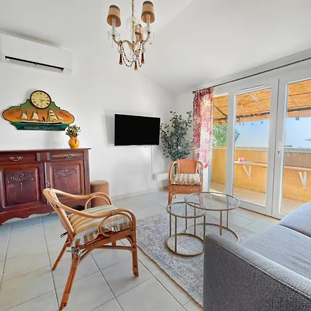 T2 - Piscine, Parking & Terrasse Apartment Cogolin