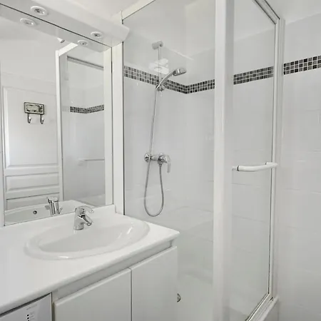 T2 - Piscine, Parking & Terrasse Apartment *